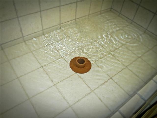 Santa Clarita shower pan leak testing